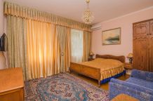 Отдых в Крыму, жилье в Крыму, Алушта